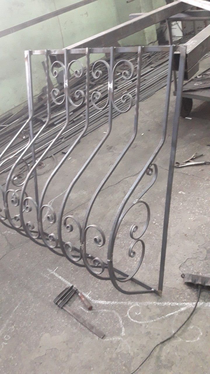 Fenstergitter aus Schmiedeeisen N°5