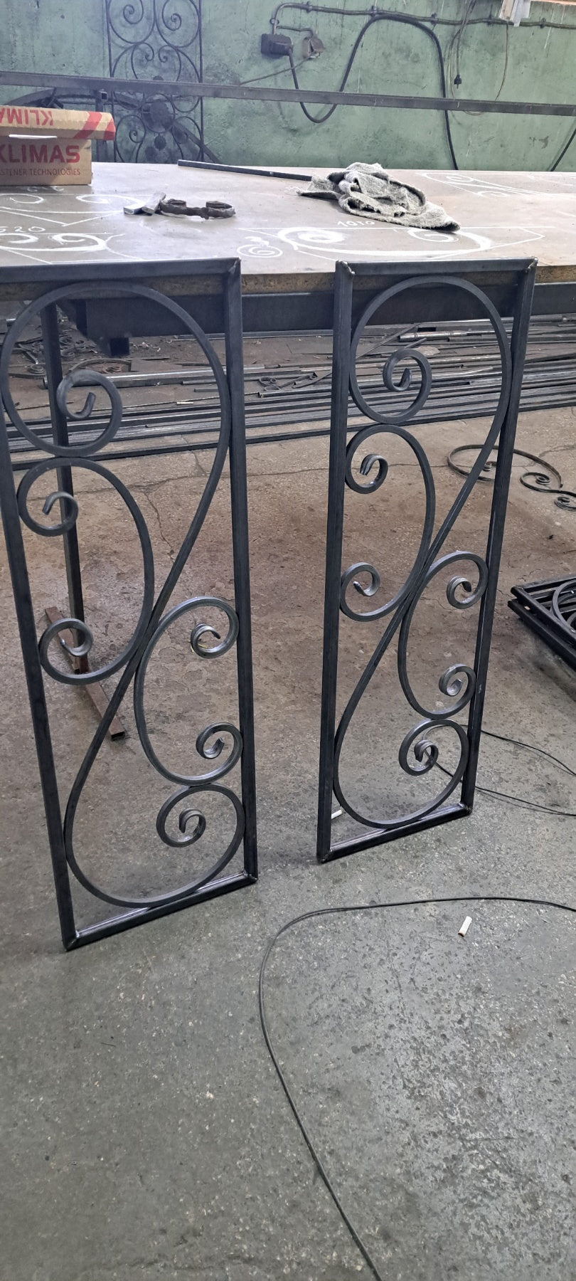 Französische Balkone aus Schmiedeeisen 