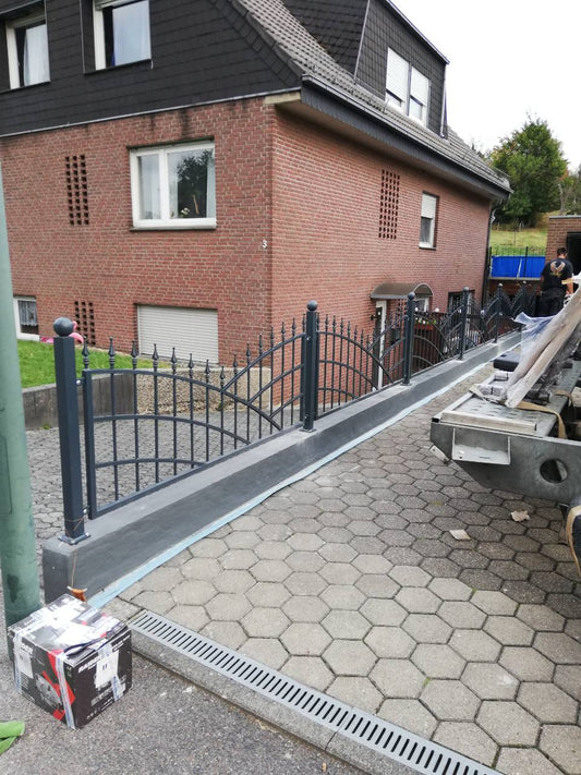 Zaun aus Schmiedeeisen ''Mannheim'' - Schmiedeeisen Profi
